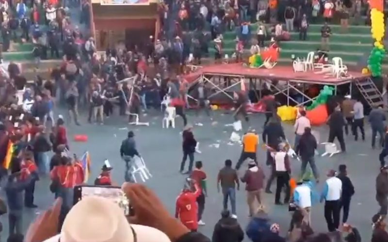 Primer día del congreso de la CSUTCB en El Alto termina en incidentes y silletazos