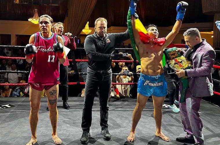 Marcos Vásquez pone en alto el nombre de Bolivia al consagrarse campeón mundial de Muay Thai