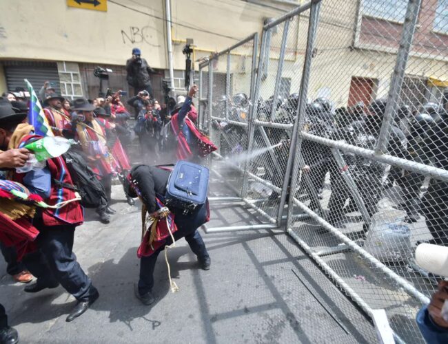 Del Castillo advierte con ‘toda la fuerza de la ley’ si campesinos incurren en algún ‘tipo penal’