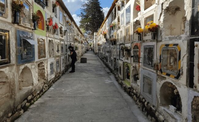 Hallan el cuerpo sin vida de un recién nacido en el Cementerio General de La Paz