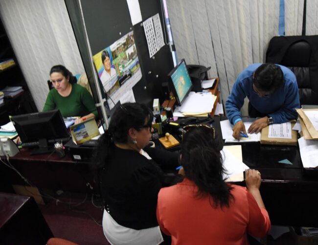 Según un estudio, Bolivia tiene los trabajadores más estresados y tristes de América Latina