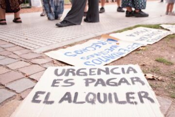 Inquilinos de viviendas y comercios alertan que están al borde de la calle por la crisis económica