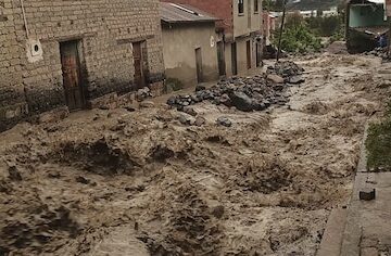 Las lluvias persisten en Bolivia y suman víctimas fatales: dos cuerpos arrastrados por el río fueron encontrados en Cochabamba