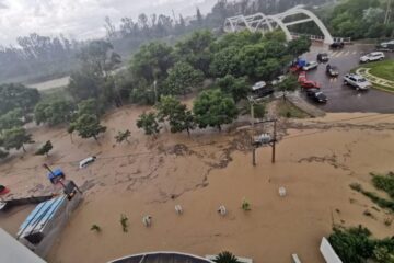 Torrenciales lluvias y granizo causan estragos en Tarija