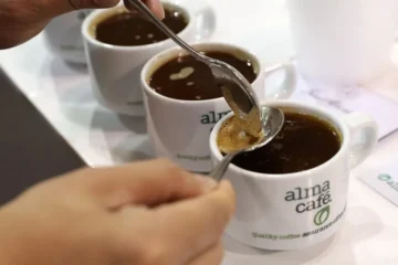 El café por la mañana puede proteger el corazón mejor que tomarlo durante todo el día