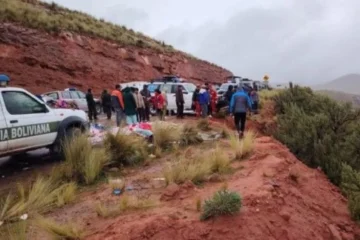 Gran parte de las víctimas del accidente en la carretera Potosí – Oruro será enterrada este miércoles