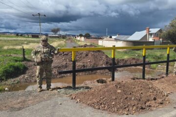 Se colocan barreras en rutas clandestinas de Guaqui y Desaguadero para frenar el contrabando