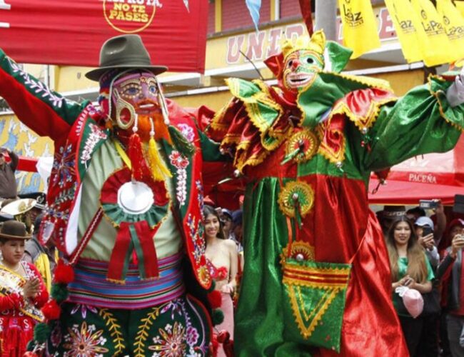 El Carnaval Paceño cierra este domingo con su tradicional Entierro del Pepino